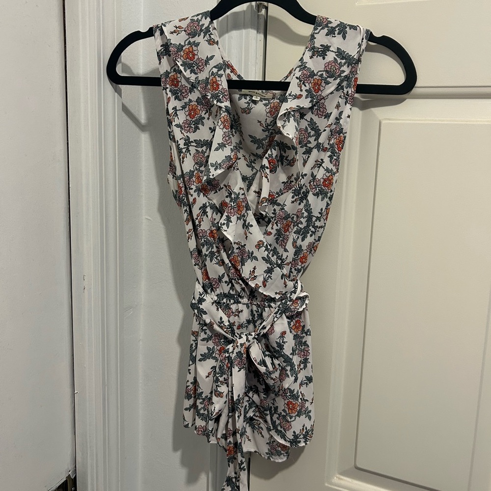 Max Studio Floral Wrap Sleeveless Wrap Top size Medium